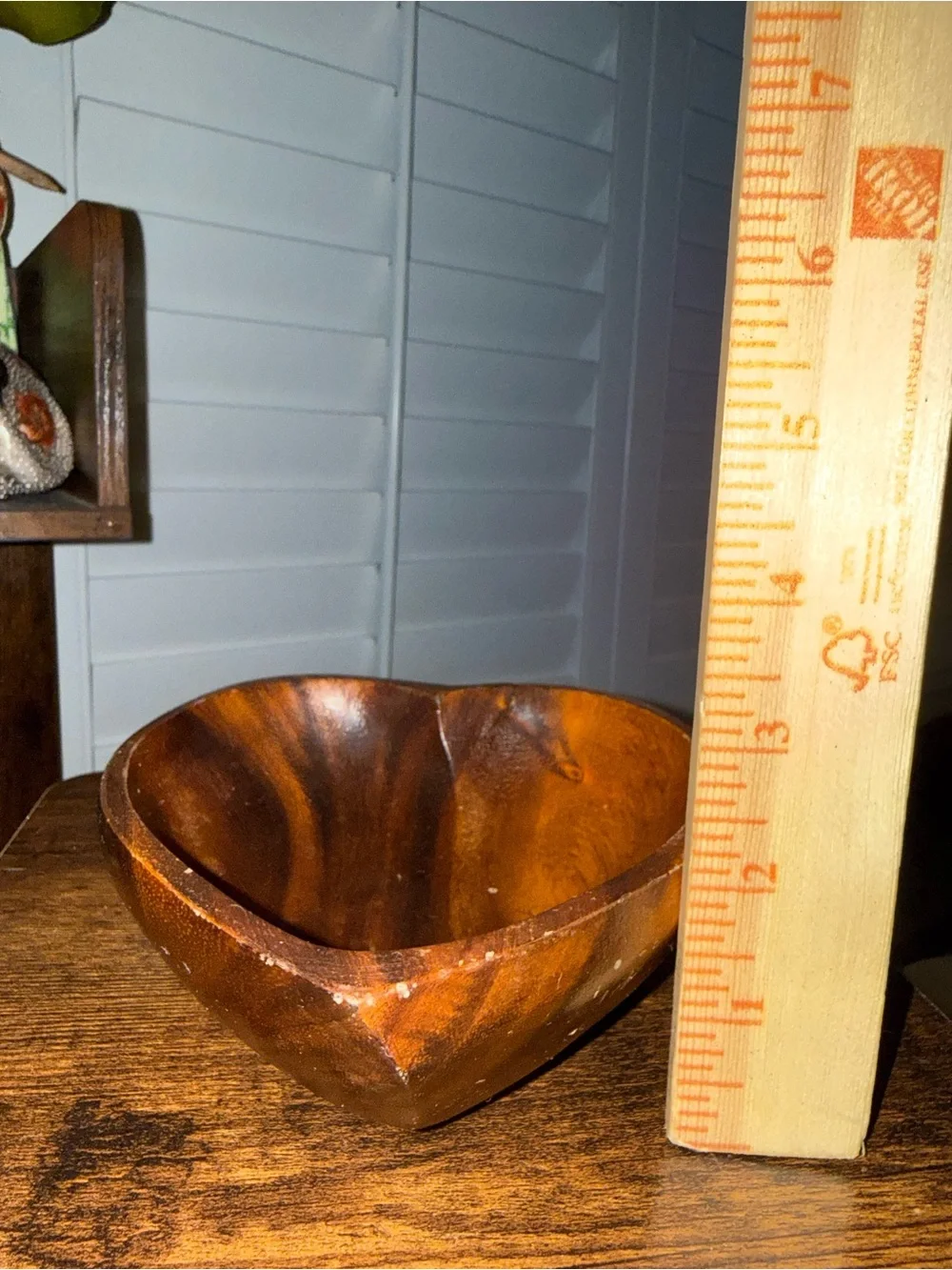 Handcrafted Heart-Shaped Wooden Serving Bowl - Rich Brown